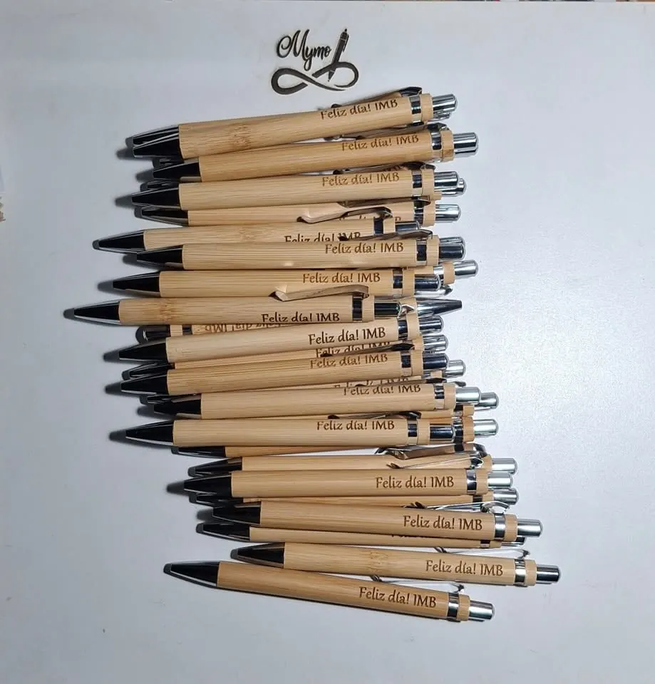 Pedido de lapiceras de bambú grabadas